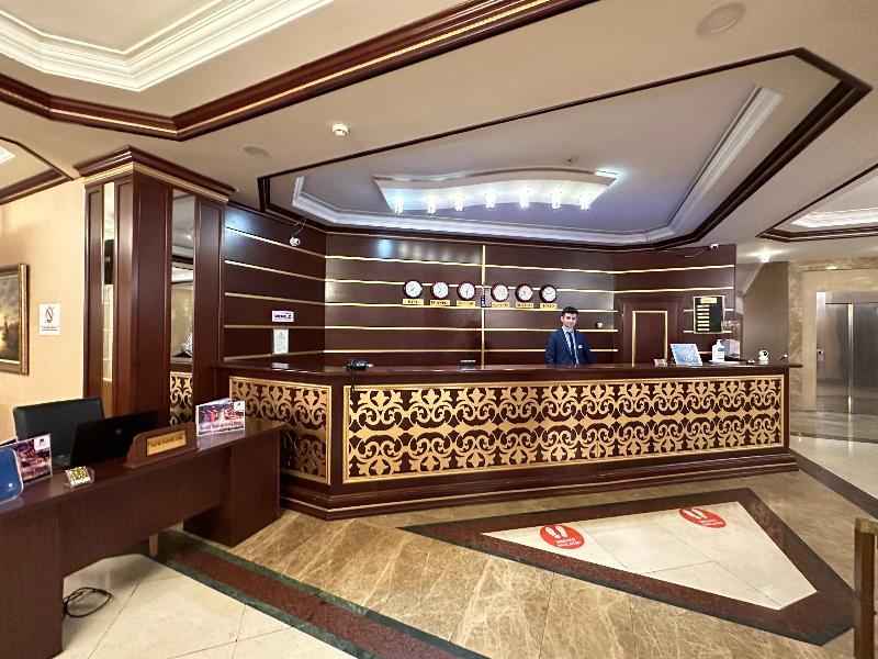 Modern Hotel - Lobi