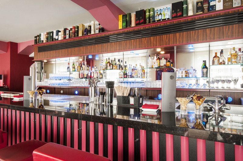 Premier Inn Cologne City Mediapark Hotel - Bar