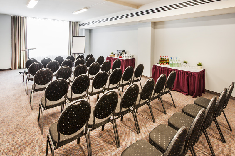 Premier Inn Cologne City Mediapark Hotel - Toplantı