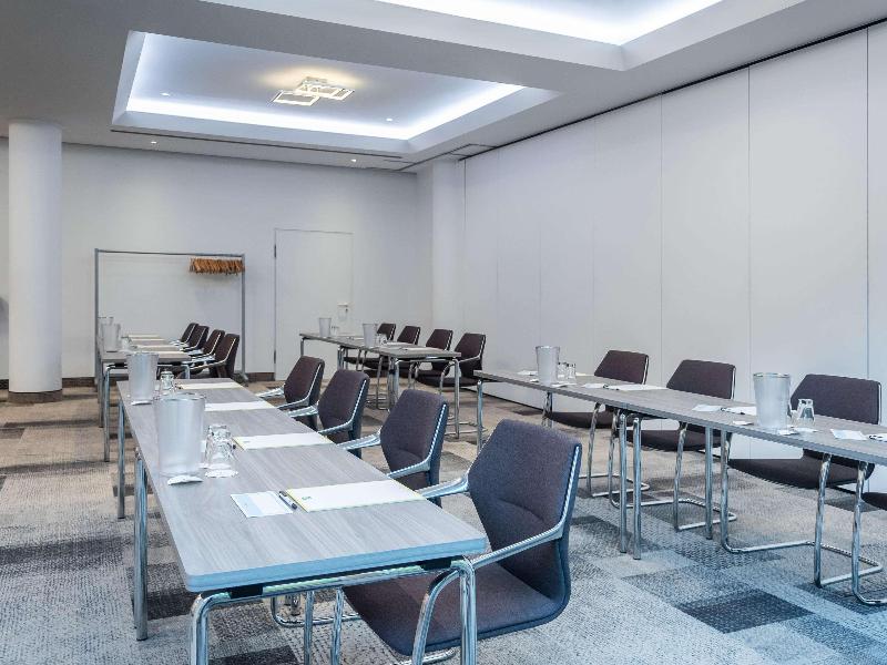 Premier Inn Stuttgart Bad Cannstatt - Toplantı