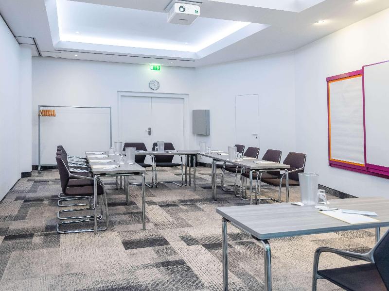 Premier Inn Stuttgart Bad Cannstatt - Toplantı