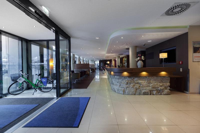 Premier Inn Dresden City Zentrum - Lobi