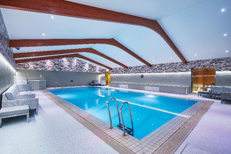 Ashdown Park Hotel & Country Club - Havuz