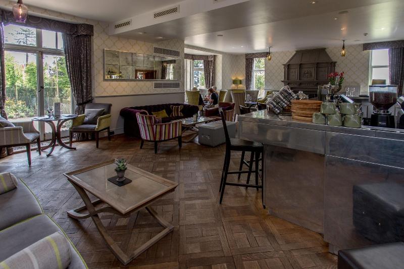 Wood Norton - Bar