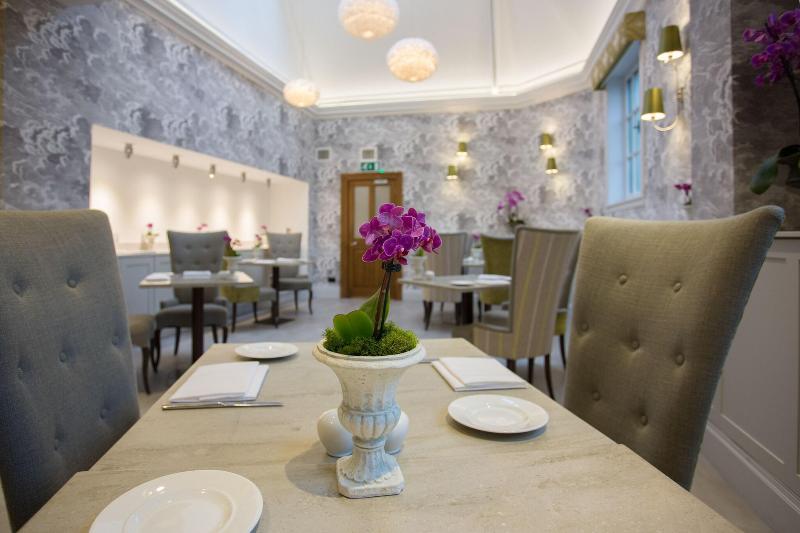 Wood Norton - Restoran