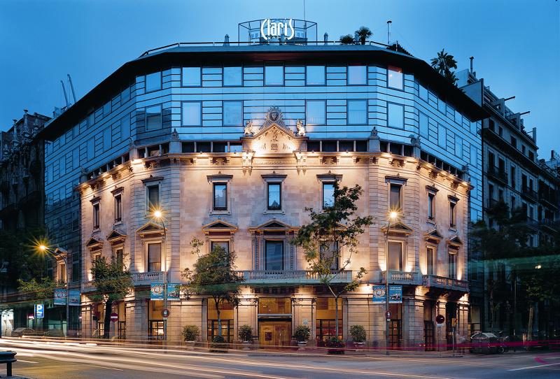 Claris and Spa - Genel
