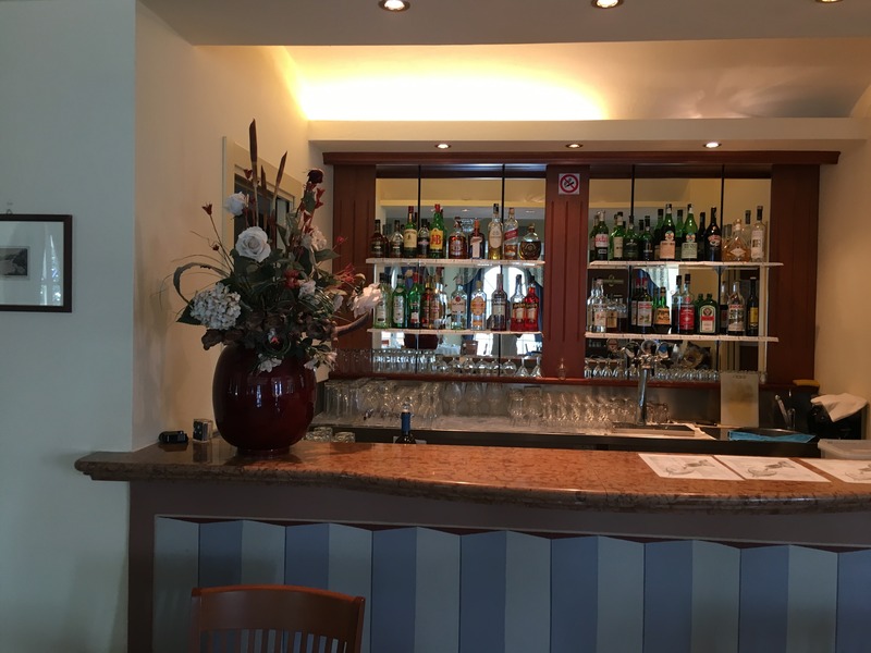 Lario - Bar