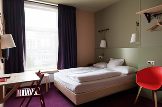 The Neighbours Magnolia fotoÄŸrafÄ±