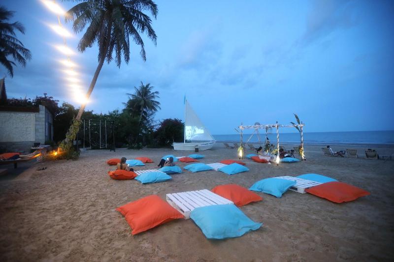 Dhevan Dara Beach Villa - Plaj