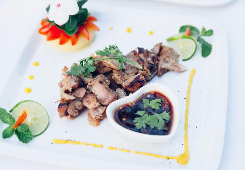 Dhevan Dara Beach Villa - Restoran