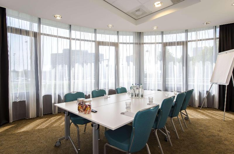 Hampton by Hilton Amsterdam Airport Schiphol - Toplantı