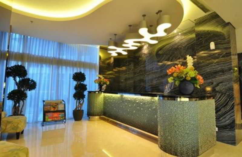 GP Mega Kuningan fotoÄŸrafÄ±