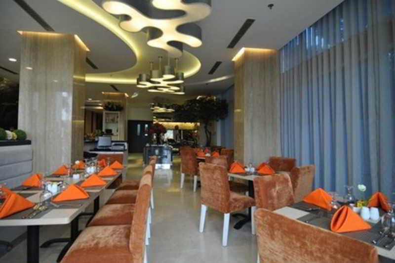 GP Mega Kuningan fotoÄŸrafÄ±
