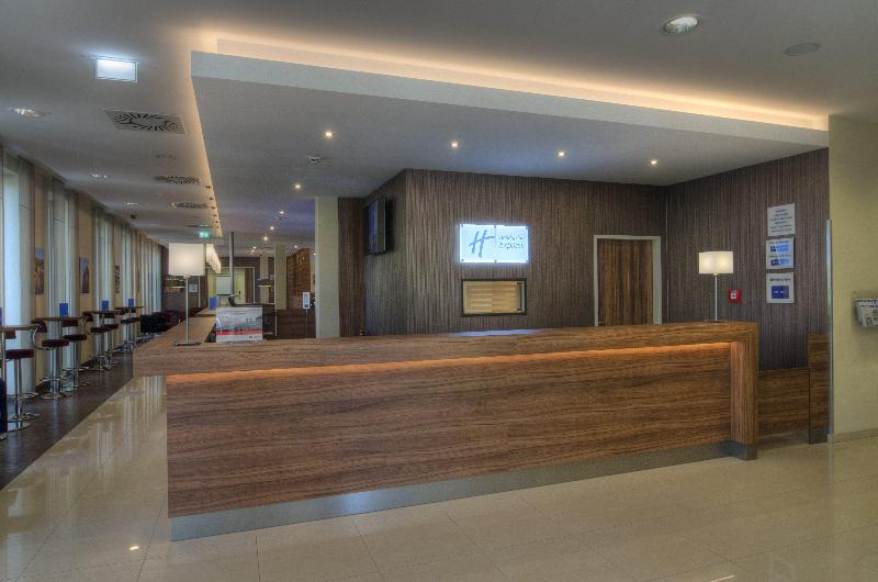 Premier Inn Heidelberg City Centre - Lobi