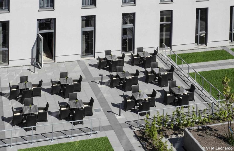 Premier Inn Heidelberg City Centre - Teras