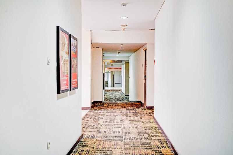 Townhouse Oak Cihampelas Near Ciwalk - Lobi
