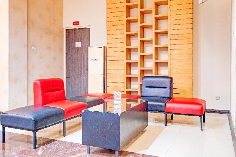 Townhouse Oak Cihampelas Near Ciwalk - Lobi