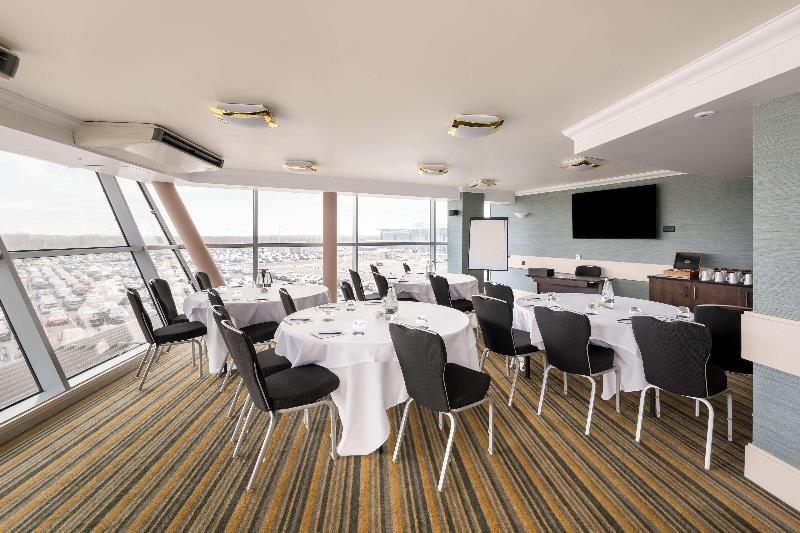 DoubleTree By Hilton International Newcastle Airpo - Genel
