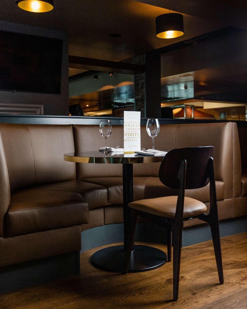 DoubleTree By Hilton International Newcastle Airpo - Restoran