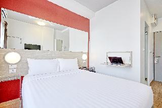 Easy Planet Phuket Patong fotoÄŸrafÄ±