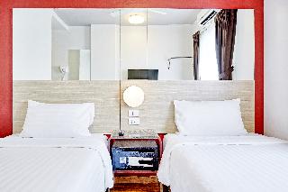 Easy Planet Phuket Patong fotoÄŸrafÄ±