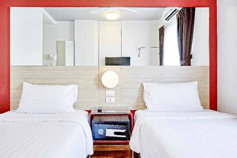 Easy Planet Phuket Patong - Oda
