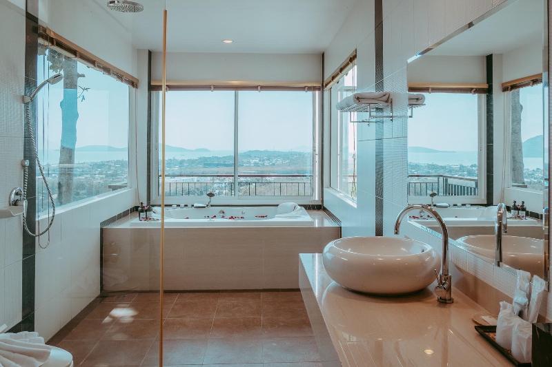 The View Rawada Phuket - Oda