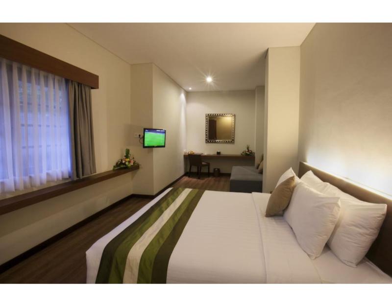 Grand Whiz Hotel Nusa Dua Bali - Oda