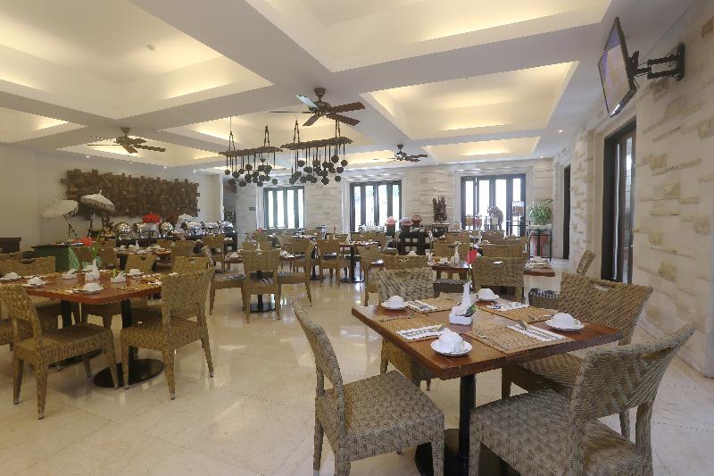 Grand Whiz Hotel Nusa Dua Bali - Restoran