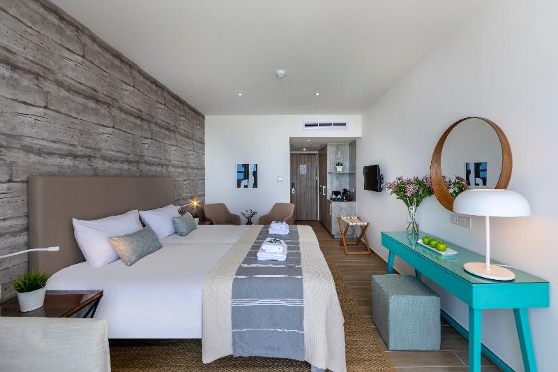 Leonardo Plaza Cypria Maris Beach Hotel & Spa - Oda