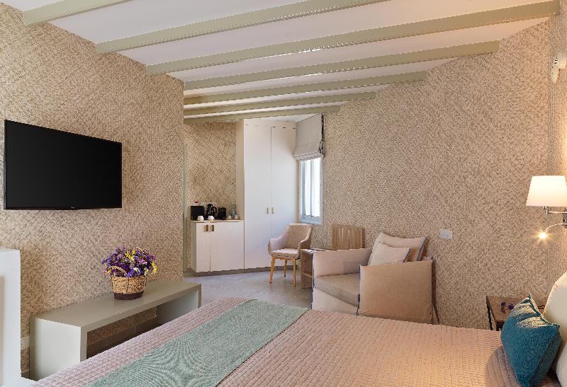 Leonardo Plaza Cypria Maris Beach Hotel & Spa - Oda