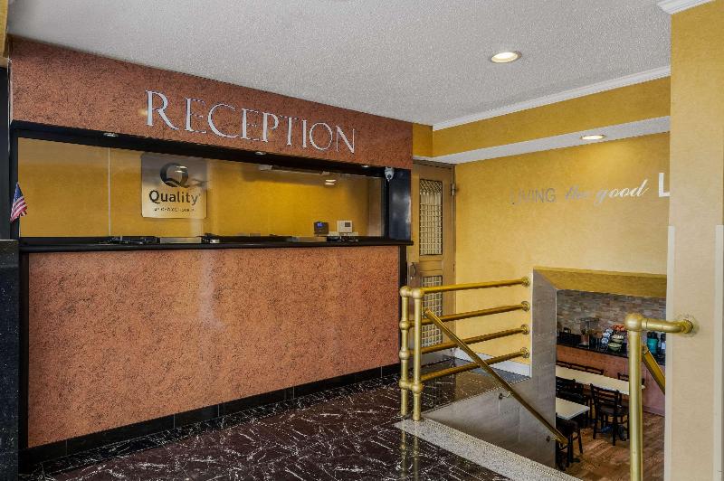Quality Inn JFK Airport Rockaway Blvd - Lobi