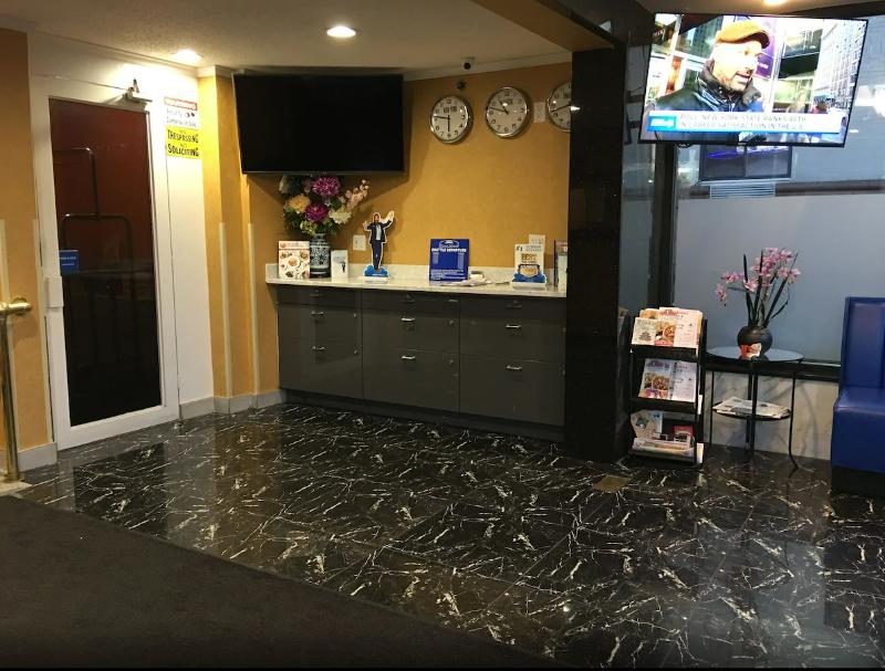 Quality Inn JFK Airport Rockaway Blvd - Lobi