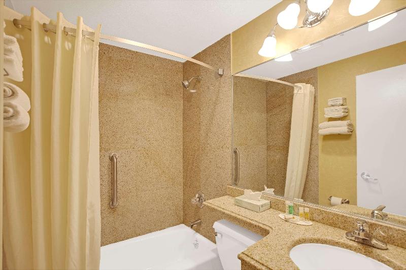 Quality Inn JFK Airport Rockaway Blvd - Oda