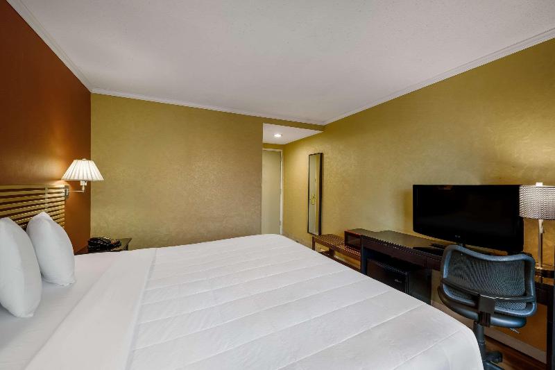 Quality Inn JFK Airport Rockaway Blvd - Oda