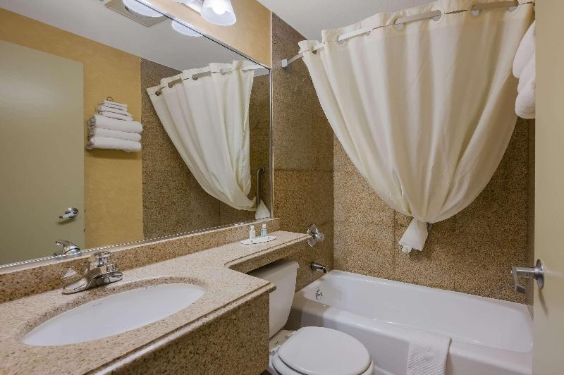 Quality Inn JFK Airport Rockaway Blvd - Oda