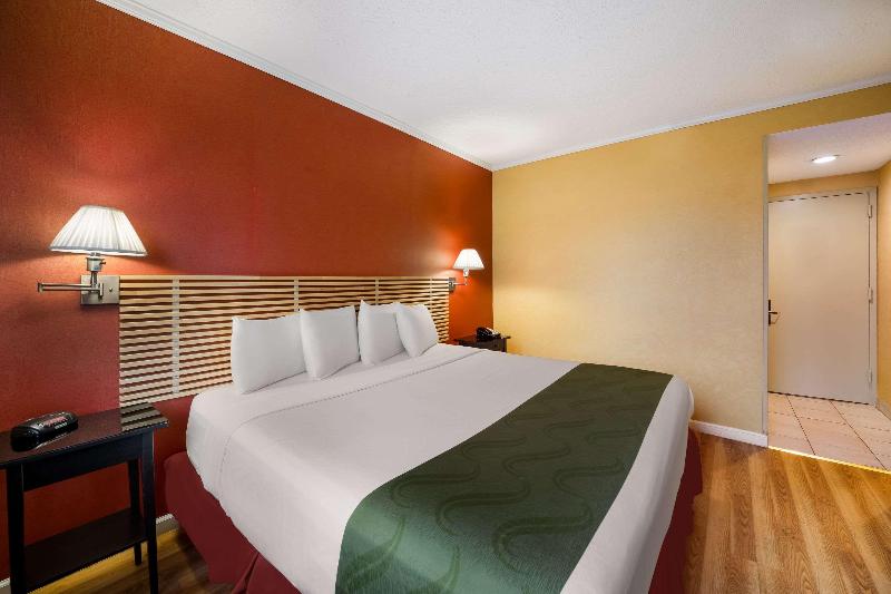 Quality Inn JFK Airport Rockaway Blvd - Oda