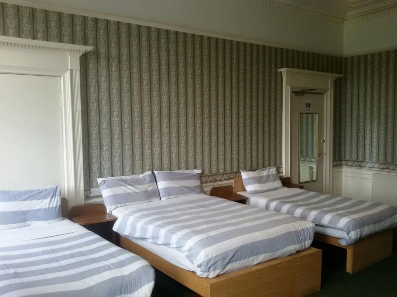 Adelphi Hotel - Oda
