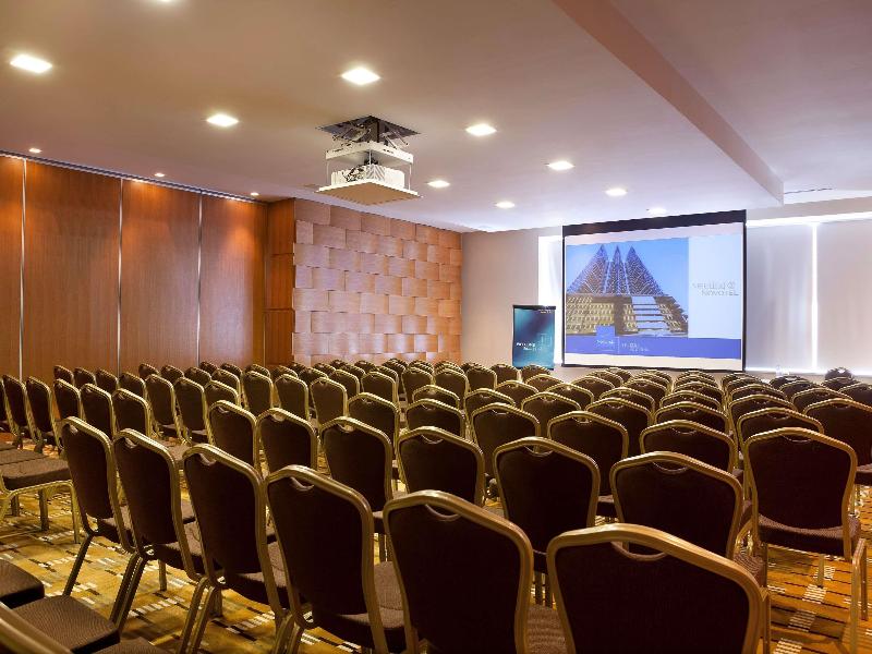 Novotel Dubai Al Barsha - Toplantı