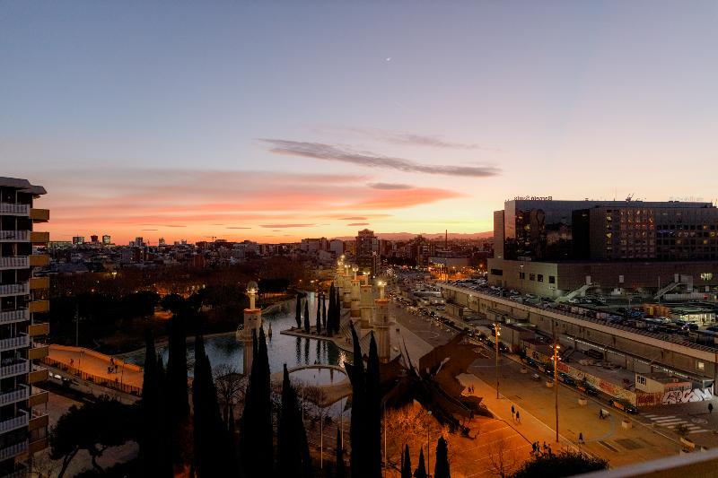 Moxy Barcelona - Genel