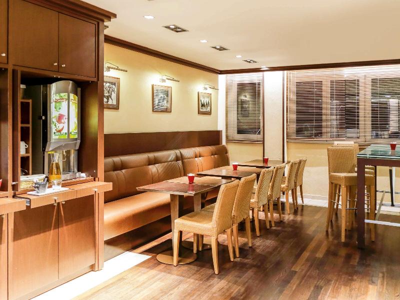 イビスバジェットパリポルトドモントルイユ - Restoran