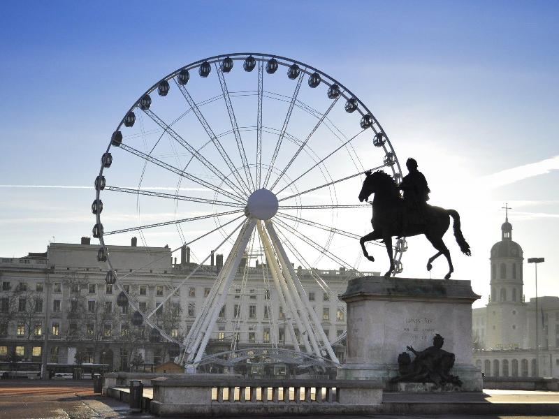 Ibis Lyon Est Bron - Genel