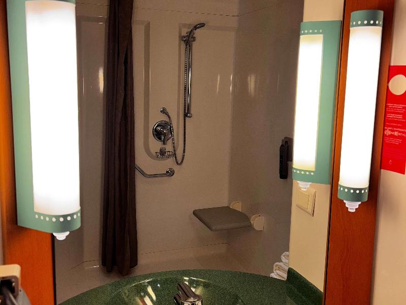 ibis Vitre Centre - Oda