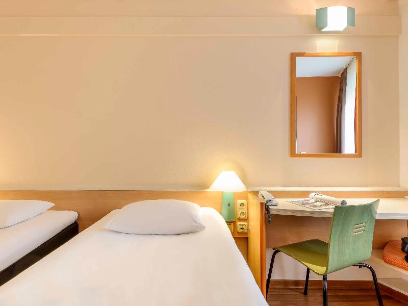 B&B HOTEL Aachen HBF - Oda