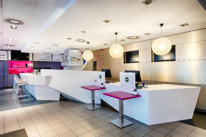 B&B Hotel Bremen-Altstadt - Lobi