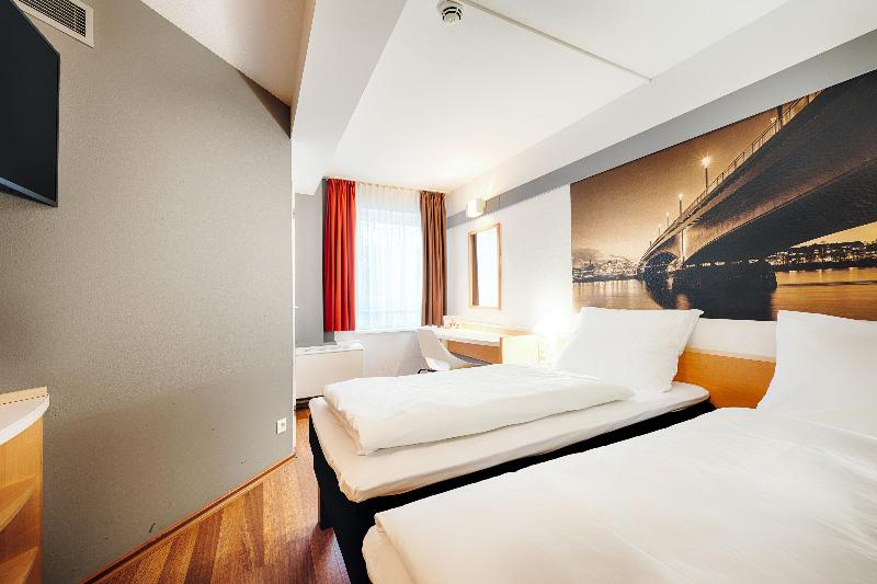 B&B HOTEL Bonn City - Oda