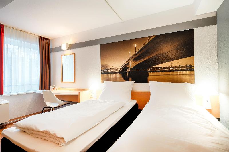 B&B HOTEL Bonn City - Oda