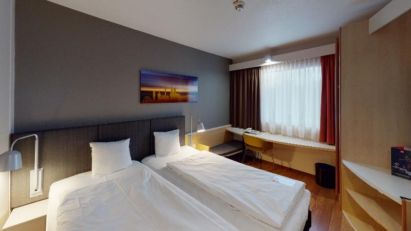ibis Koeln Airport - Oda