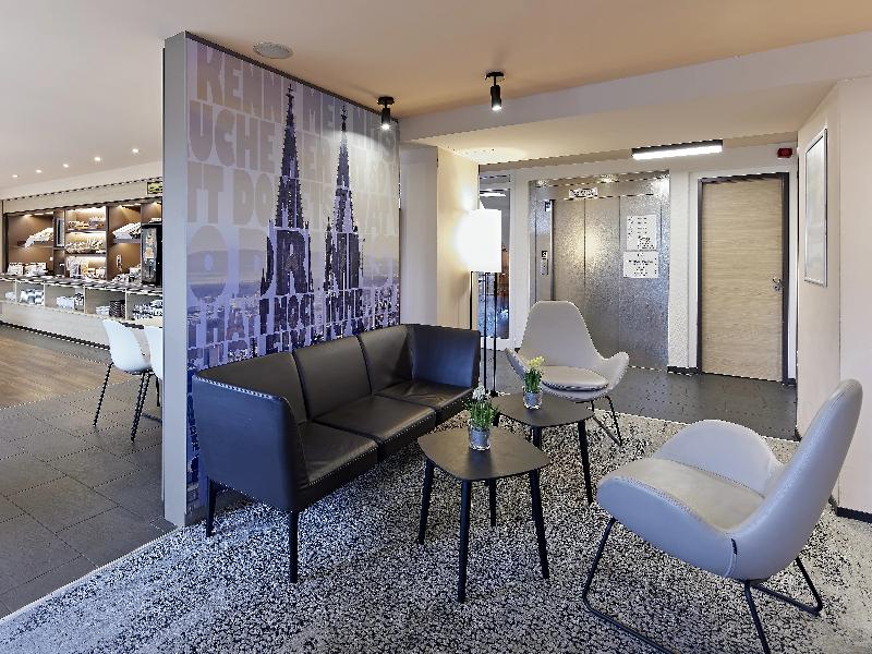 B&B HOTEL Köln-Marsdorf - Lobi