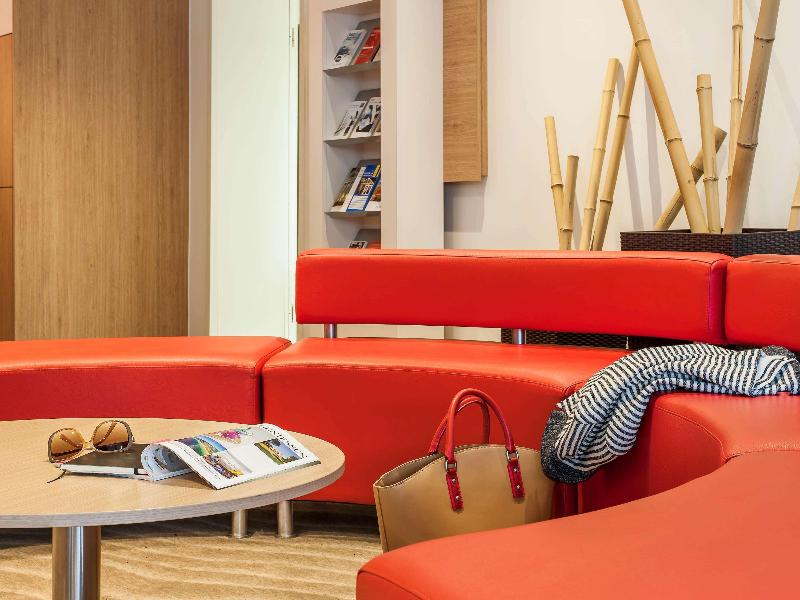 B&B HOTEL Duisburg HBF Nord - Lobi